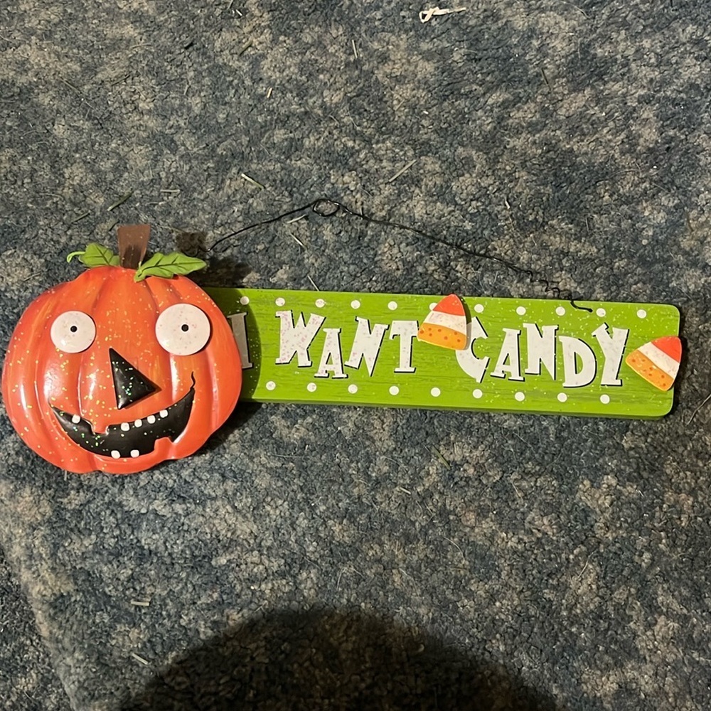 Halloween door sign